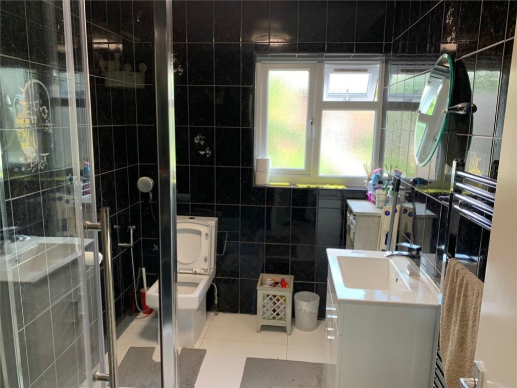 Images for Oakleigh Avenue, Edgware, HA8 5DP EAID:rouge BID:rouge