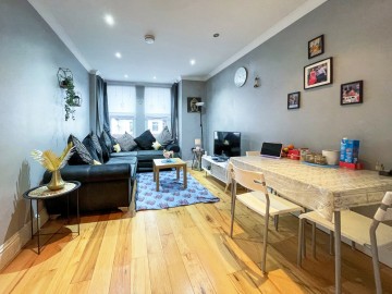 image of Flat 6 92 Welldon Crescent, Middlesex